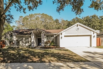 Building Photo - 10324 Ashley Oaks Dr