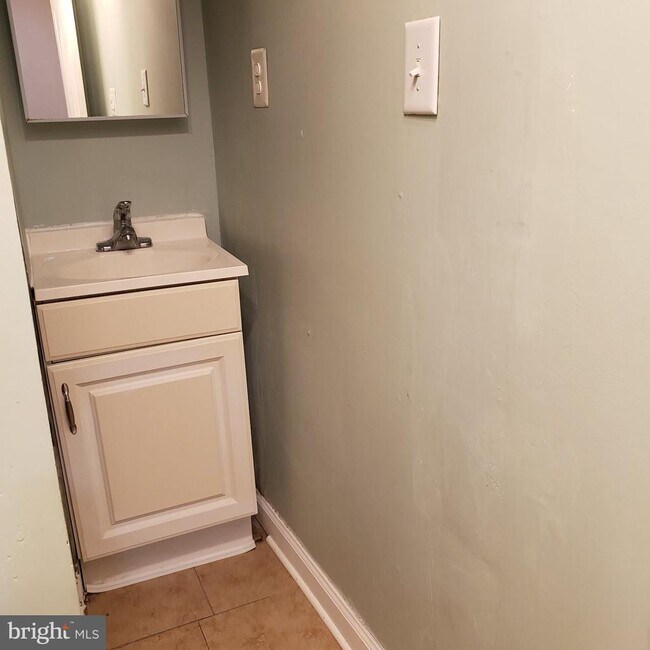 Building Photo - 3 Sagebrush Ct