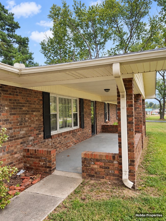 Building Photo - 26530 McLemore Cir
