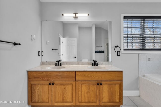 Building Photo - 4 Reuben Ct