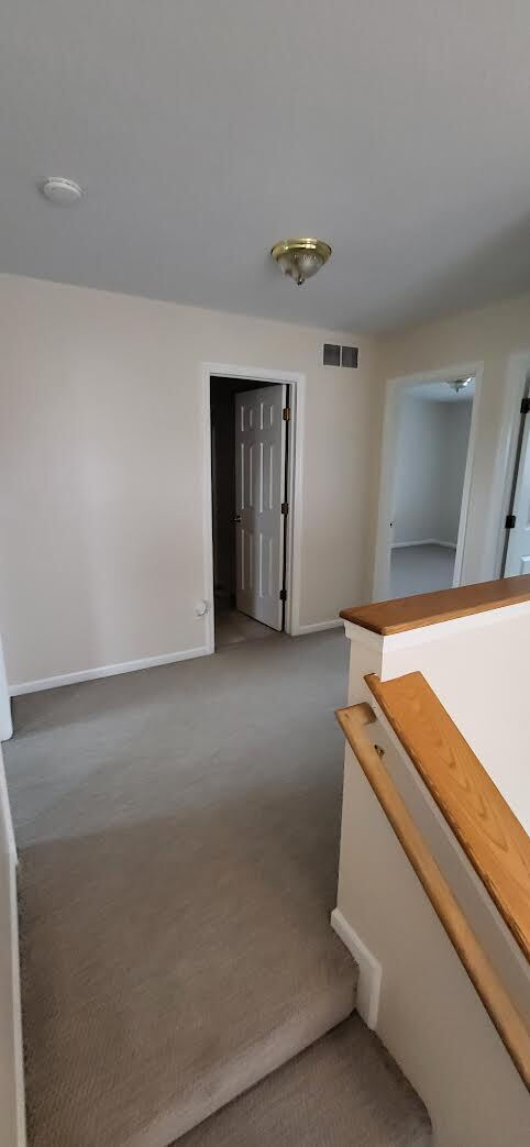 Building Photo - 3 Bed 2.5 Bath Townhome