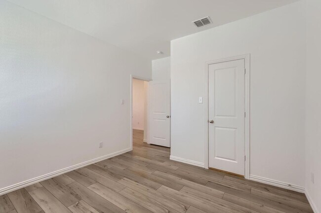 Building Photo - 231 Autumn Sage Ln