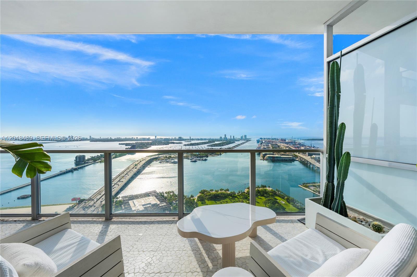 Building Photo - 1100 Biscayne Blvd