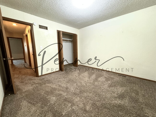 Building Photo - 814 NW 36th St Terrace