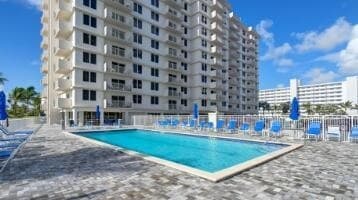 Building Photo - 3301 S Ocean Blvd