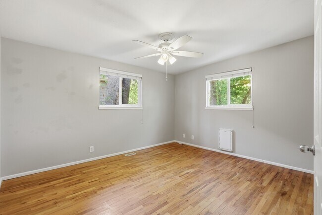 Building Photo - 2125 Polk Ave