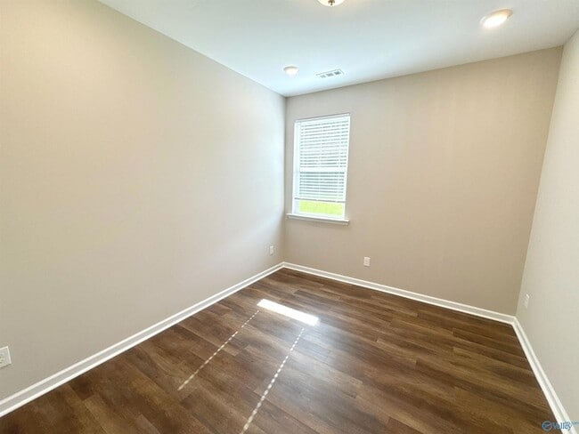 Building Photo - 228 Hibiscus Dr
