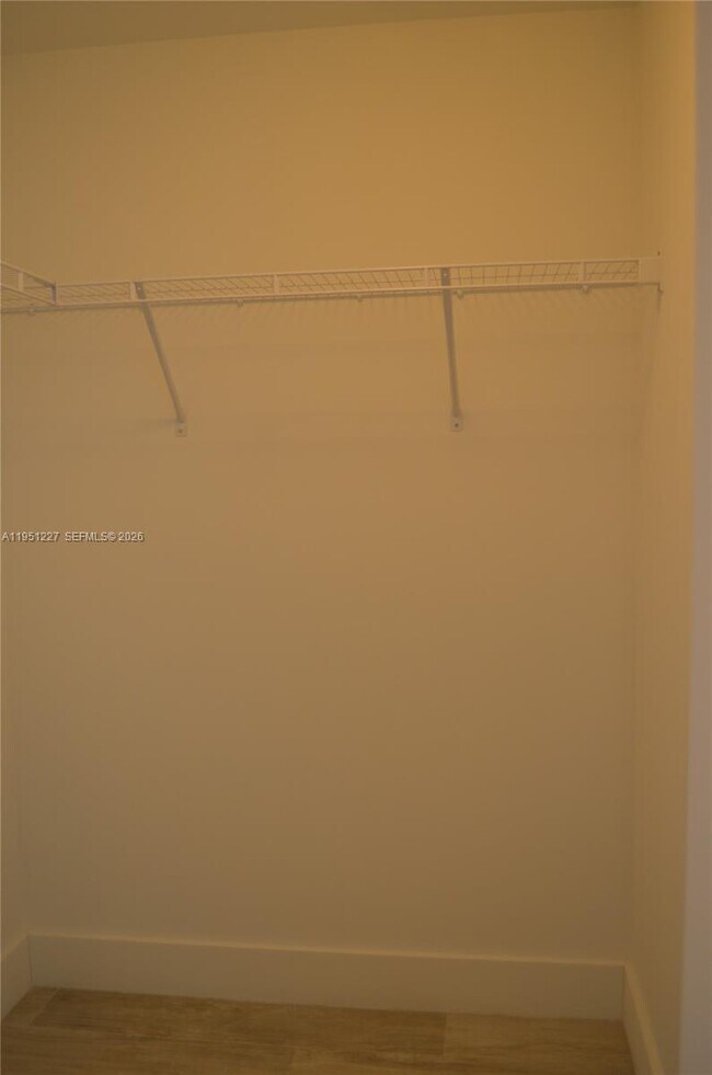 Building Photo - 121 NE 34th St