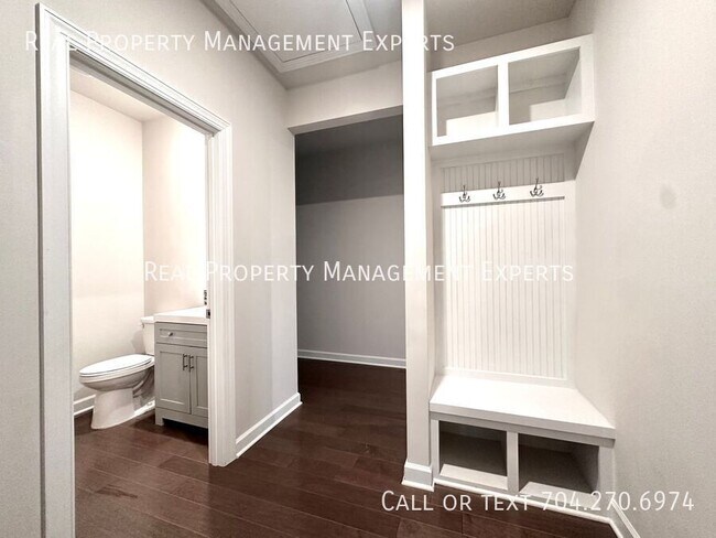 Building Photo - 3012 Striped Maple Ct