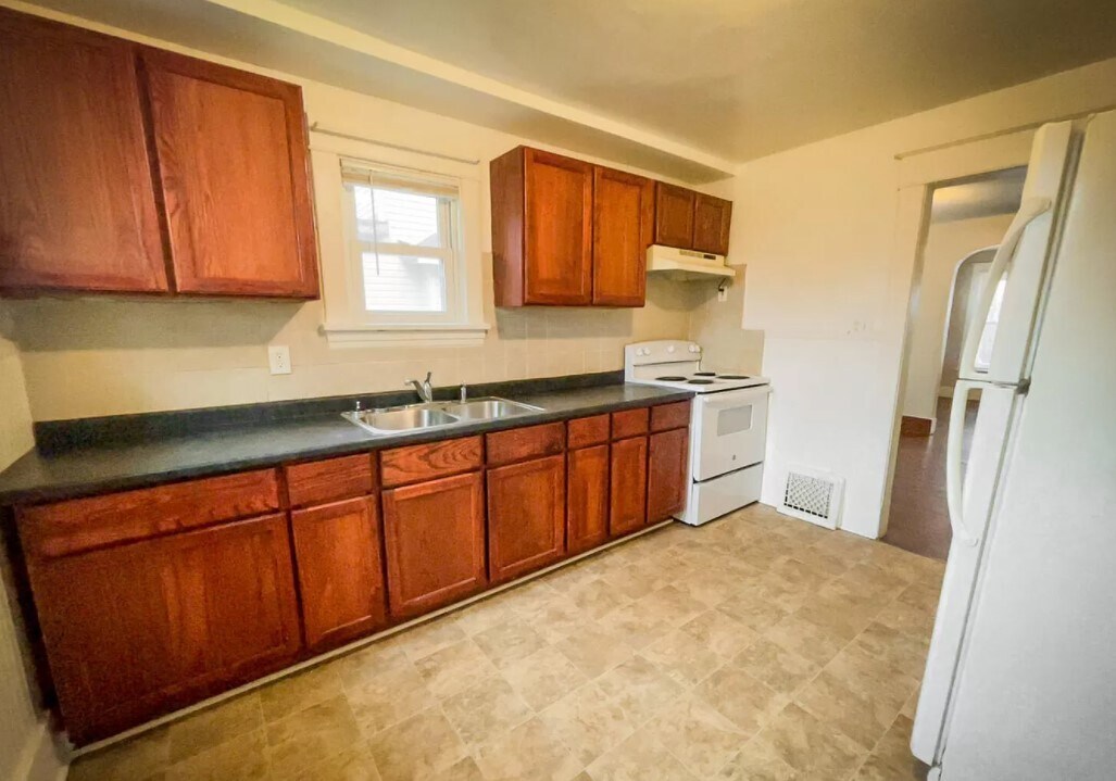 Building Photo - 1007 Mahlon St