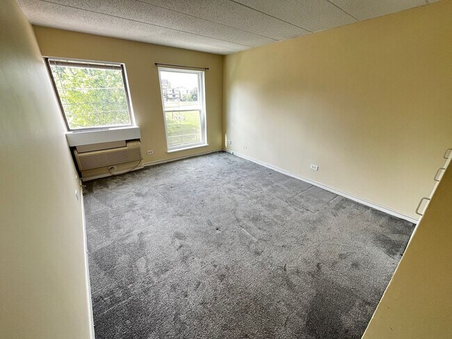 Building Photo - Spacious 2-story, 2-Bedroom Condo in Prime Buena Park Location Near the Lake