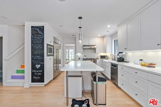 Building Photo - 1862 Kimberly Ln