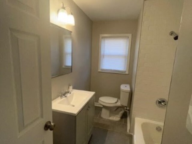 Building Photo - 857 Glen Oak Dr