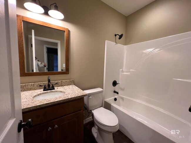 Building Photo - 33048 Stables Dr