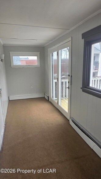 Building Photo - 117 E Green St