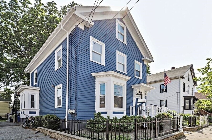 Building Photo - 35 Everett Ave
