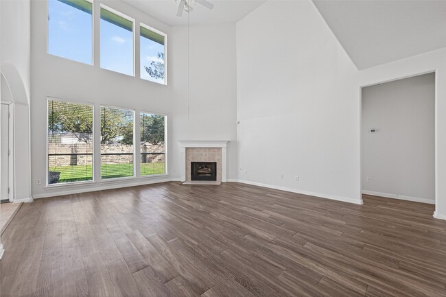 Building Photo - 23730 River Pl Dr