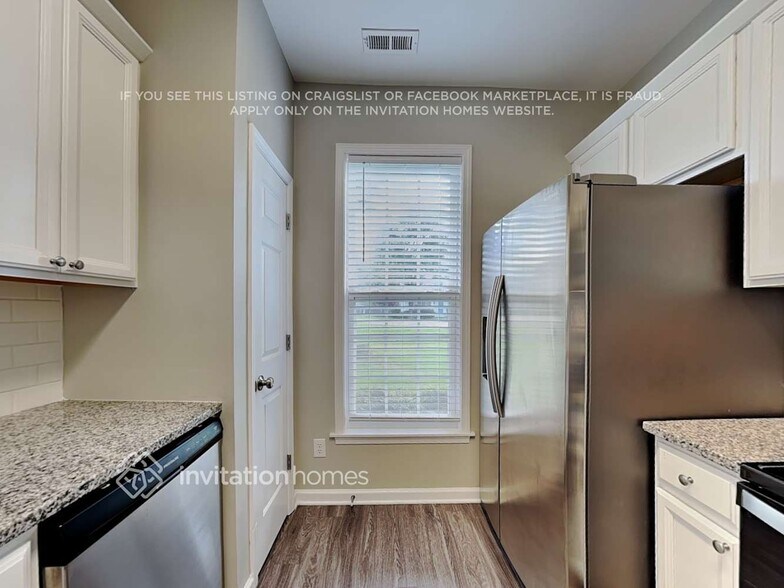 Building Photo - 113 Hutson Ln