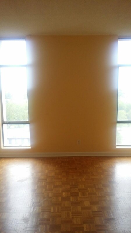 Building Photo - 1101 N Elm St