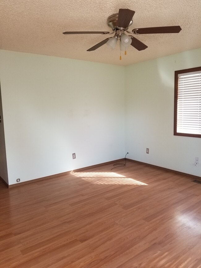 Building Photo - 6862 Femmer St