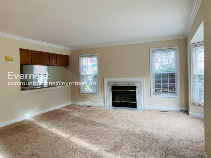 Building Photo - 12132 Salemtown Dr