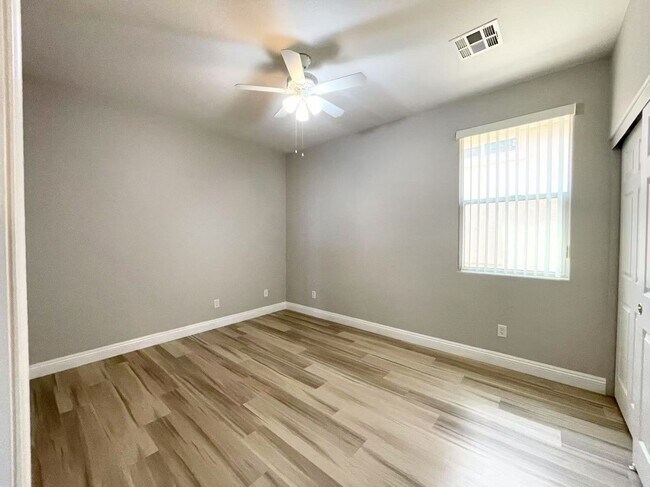 Building Photo - Wonderful 1-story Home
