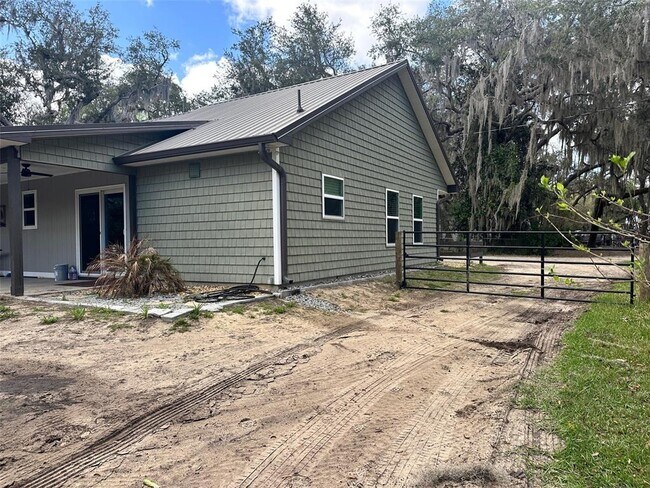 Building Photo - 24876 NE 135th St