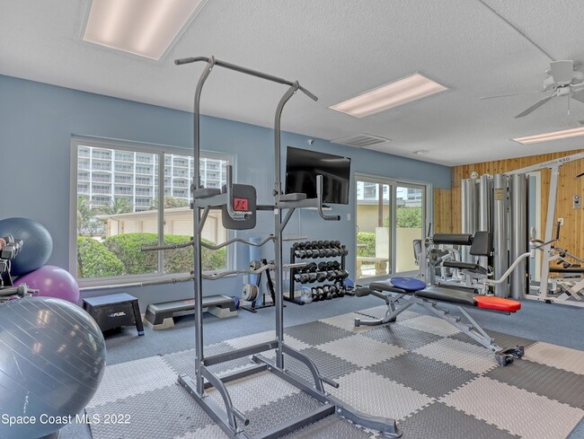 Building Photo - 1860 N Atlantic Ave