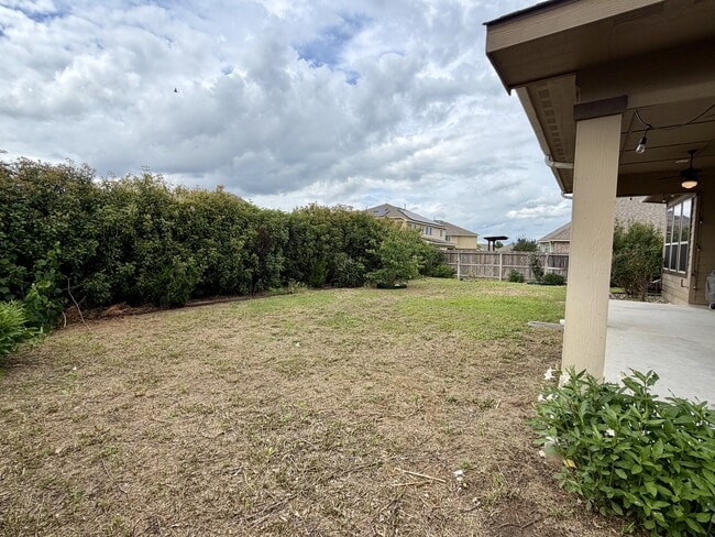 Building Photo - 646 Ridge Lawn Dr