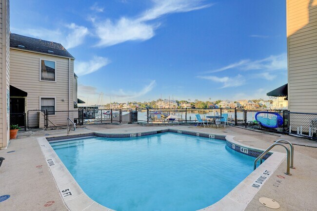 Building Photo - 1140 Marina Bay Dr