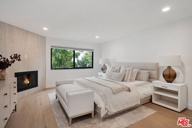 Building Photo - 234 S Tower Dr