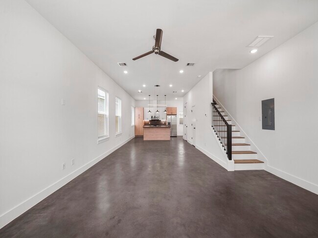 Building Photo - 7033 Avenue N