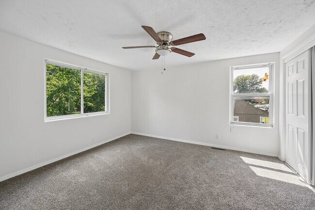 Building Photo - 7605 E 50th St