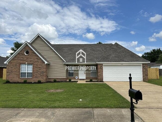 Primary Photo - 6232 Ravenwood Lake Dr E