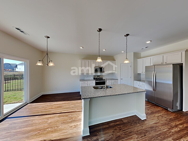 Building Photo - 4770 Chutney Dr
