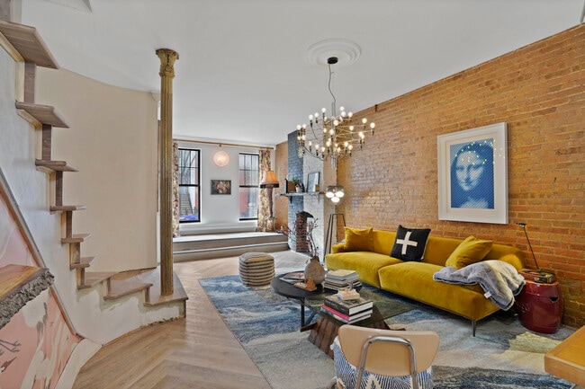 Building Photo - 389 12th St