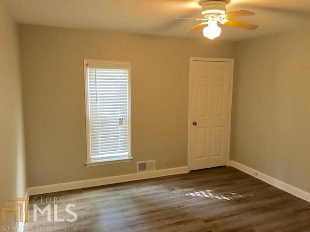 Building Photo - 1960 W Kimberly Rd SW