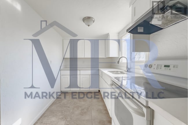 Building Photo - 2Bed/1Bath House at AZ-51/Thomas Rd! NO CREDIT, NO BACKGROUND, NO RENTAL HISTORY CHECK!