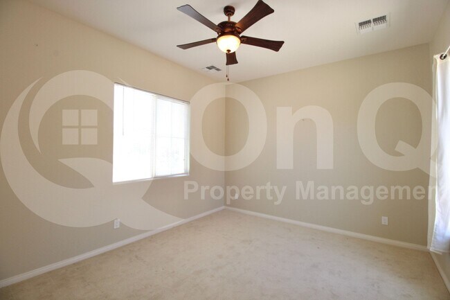 Building Photo - 17824 W Cedarwood Ln