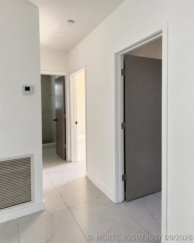 Building Photo - 15741 NW 38th Pl