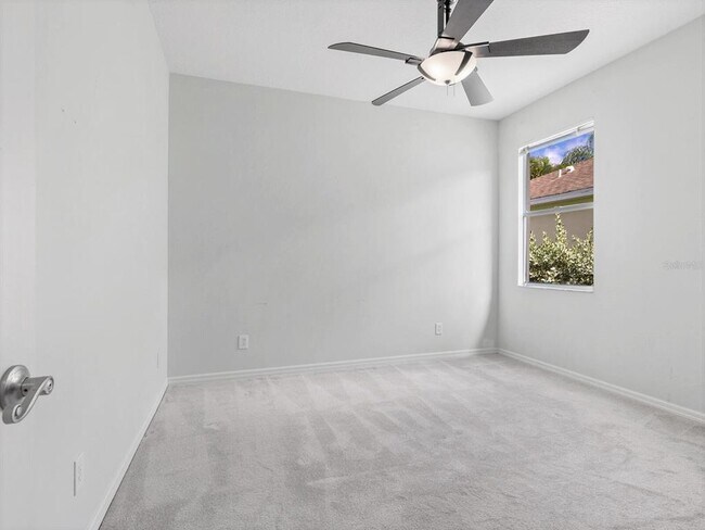 Building Photo - 6754 W Country Club Ln