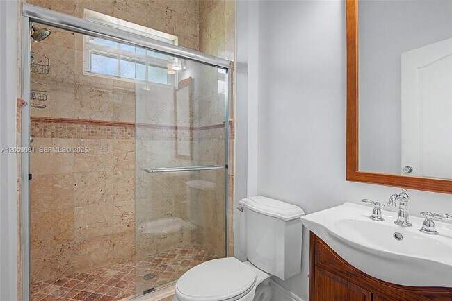 Building Photo - 5000 SW 73rd Terrace