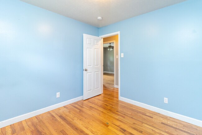 Building Photo - 2344 Alice Bell Rd