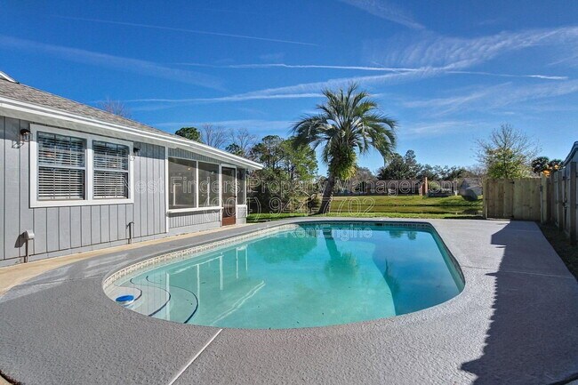 Building Photo - 4428 Pilgrim Way