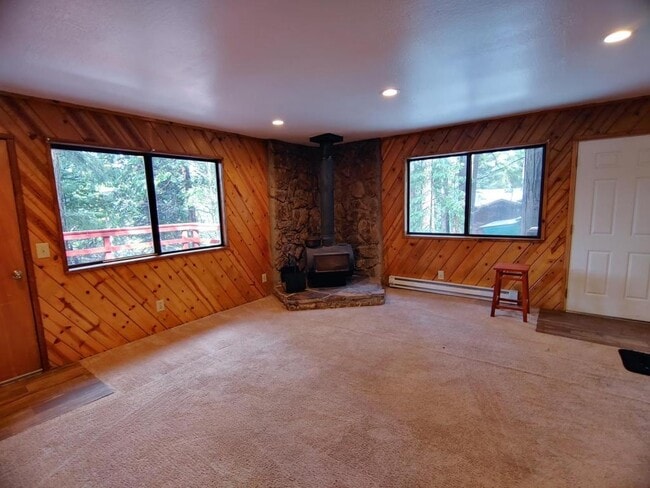 Building Photo - 6630 Topaz Dr