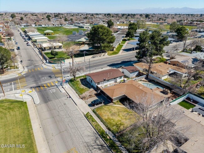 Building Photo - 44961 5th St