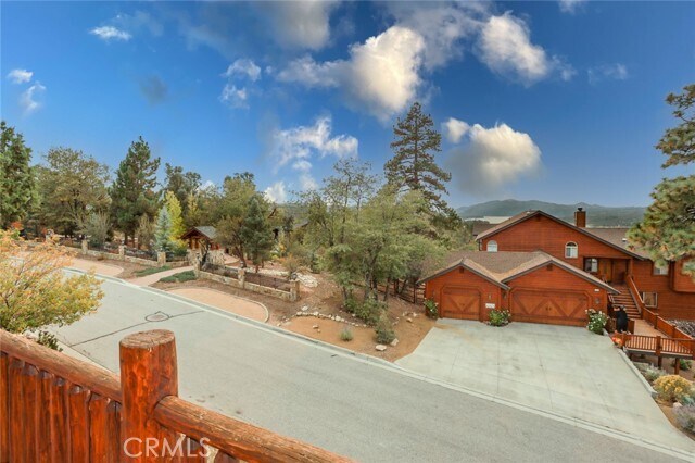 Building Photo - 351 Glenwood Dr