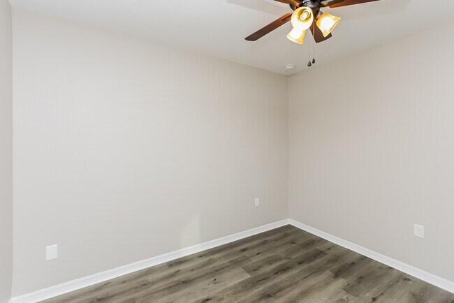 Building Photo - 3517 Jade Ln