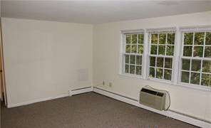 Building Photo - 49 Grandview Dr