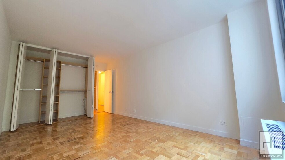Building Photo - Midtown East 6th-Floor 1-Bedroom